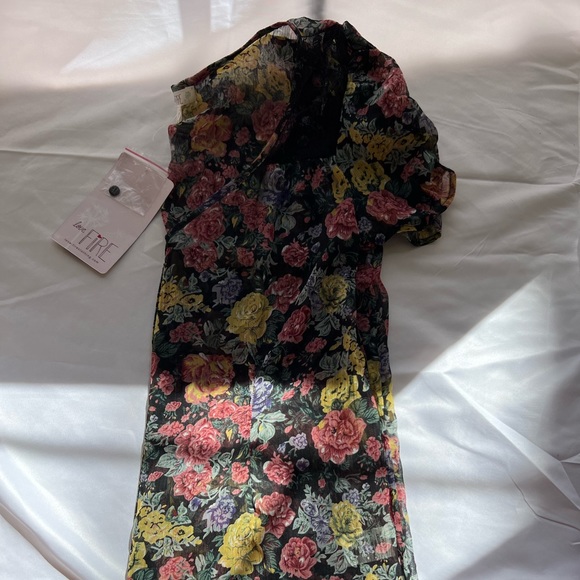 Nordstrom - Love, Fire Brand | Small floral black, green, pink, yellow Top - Picture 7 of 7